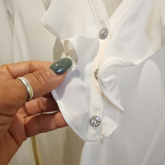 WHBM Chic Off White Ruffled V-Neck Long Sleeves Top Size XXS - Picture 6 of 11